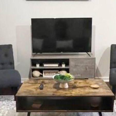 シャーロットTownhouse In Uptown King Bed-Wi-Fi-Free Parking-Poolアパートメント エクステリア 写真